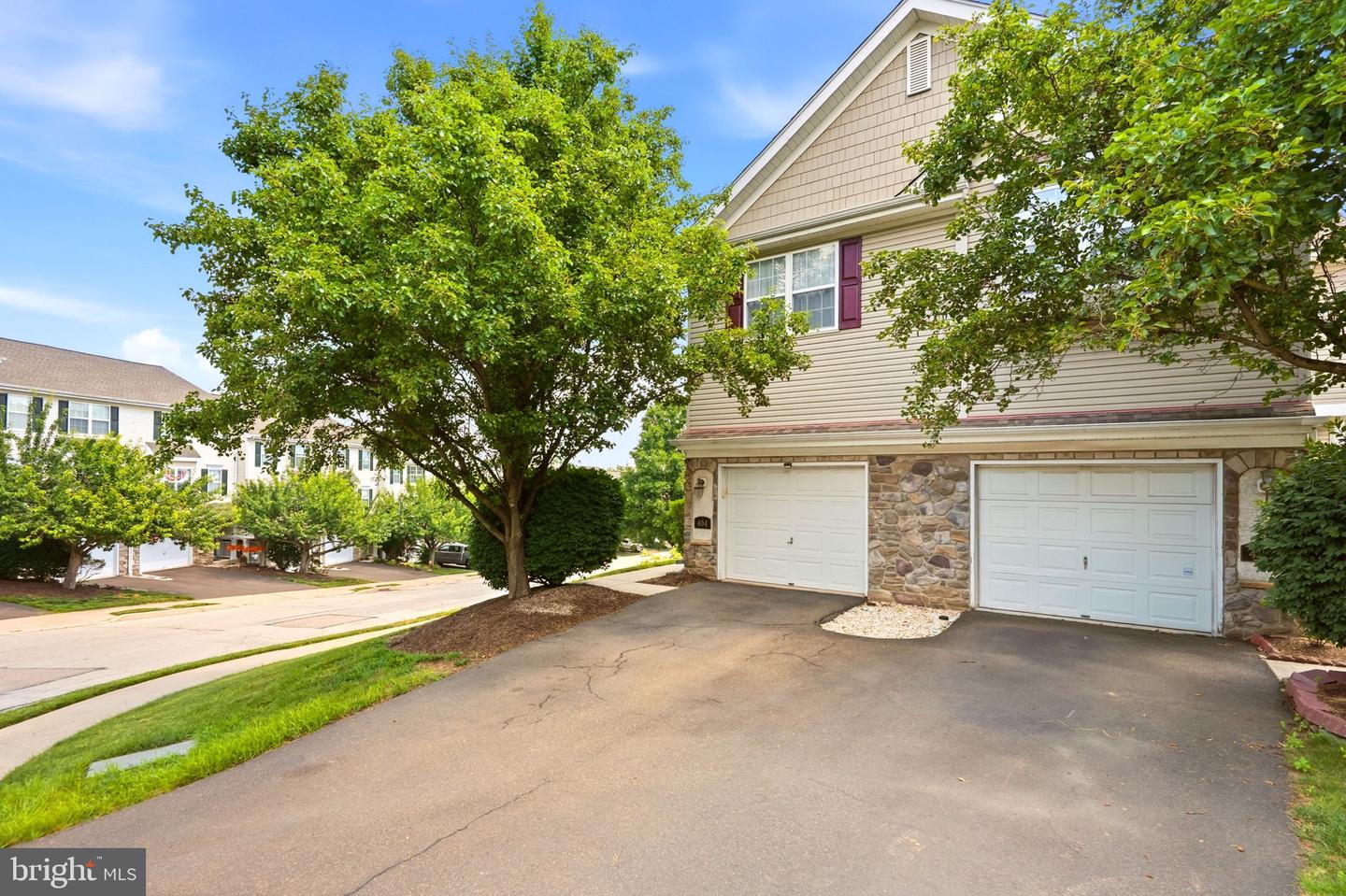 404 Fort Hill Circle