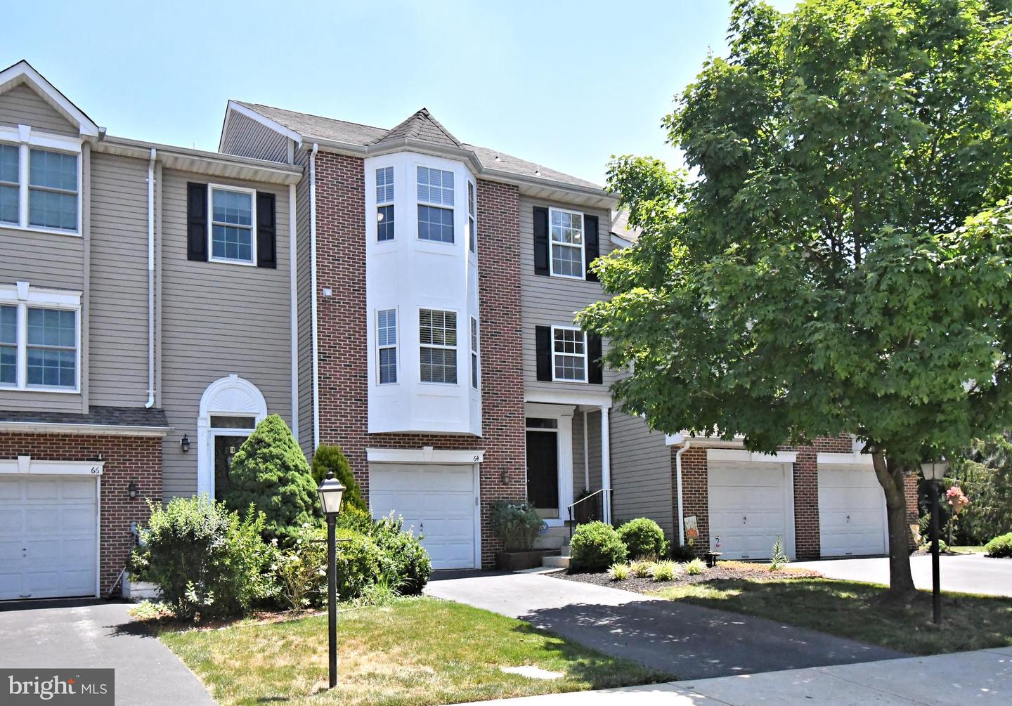 64 Hunt Club Drive
