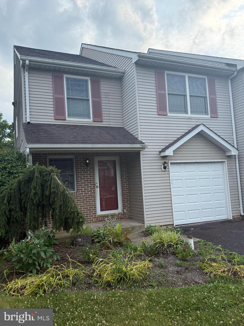 121 Anjou Court