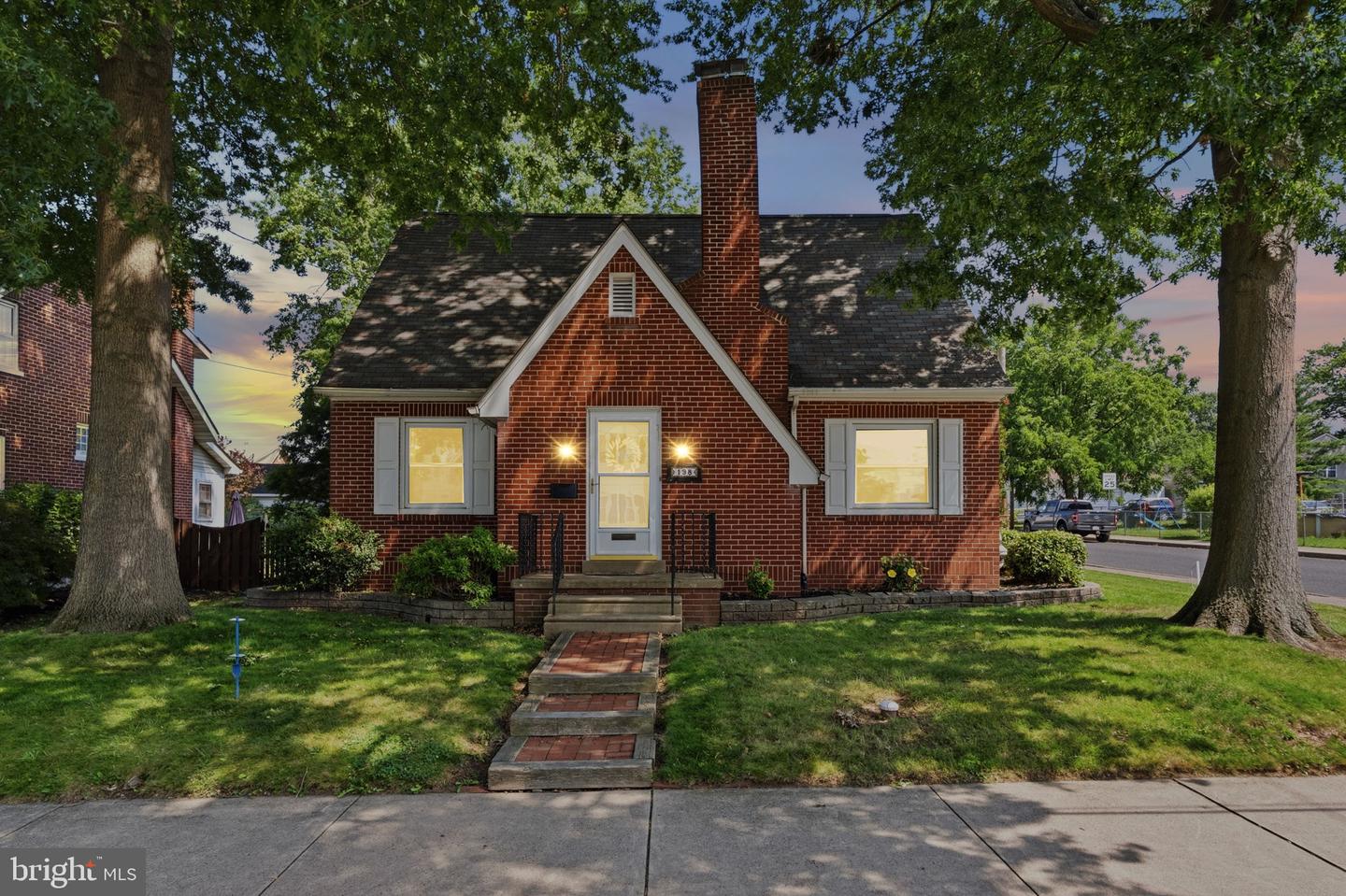 198 W Lincoln Avenue, Telford
