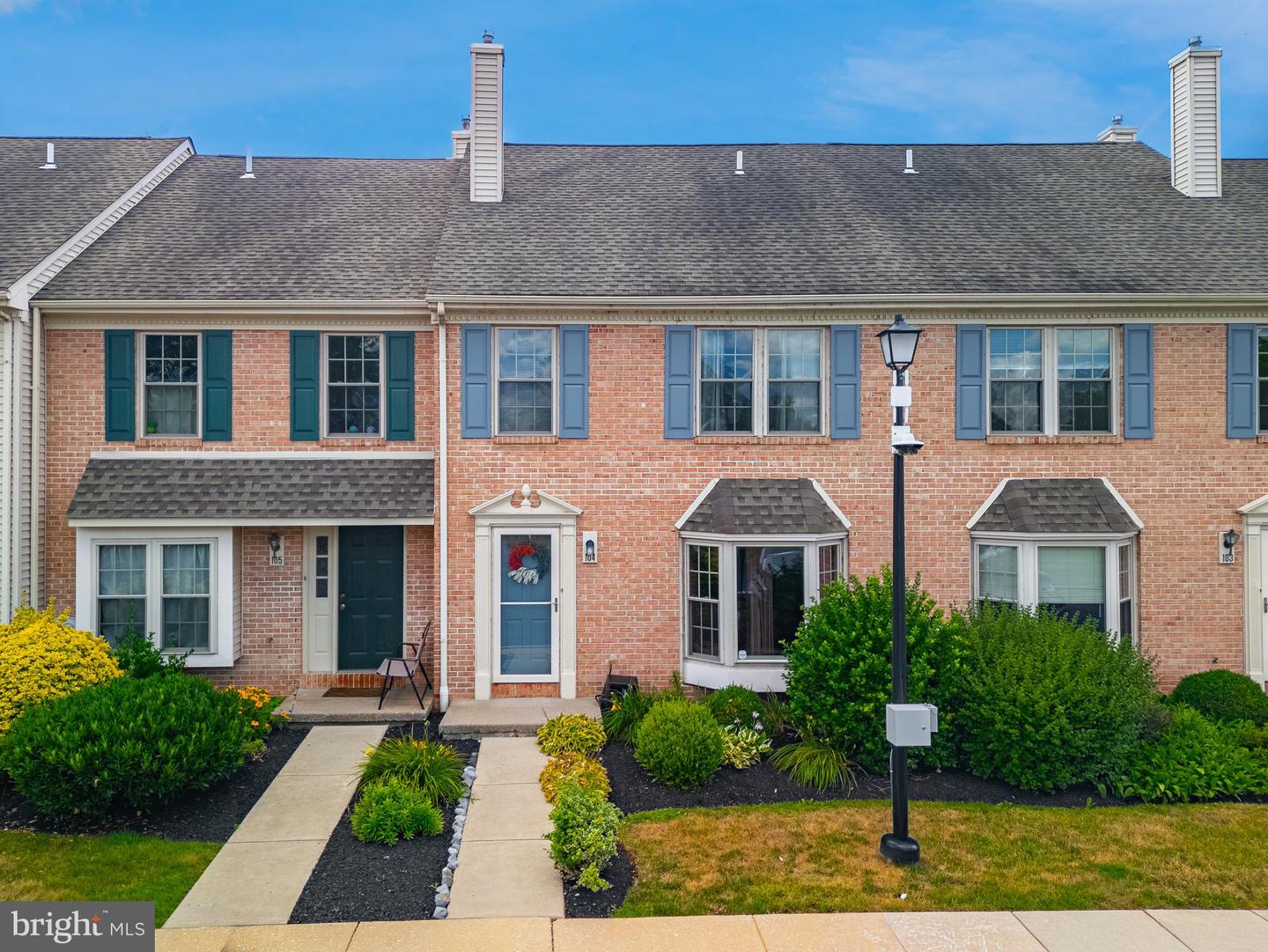 104 Hollytree Court