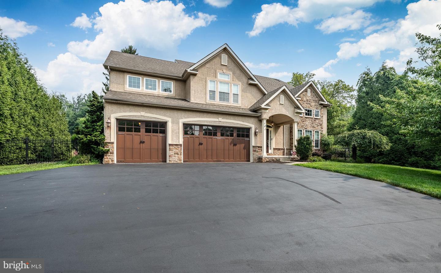 121 Pinetown Road, Norristown