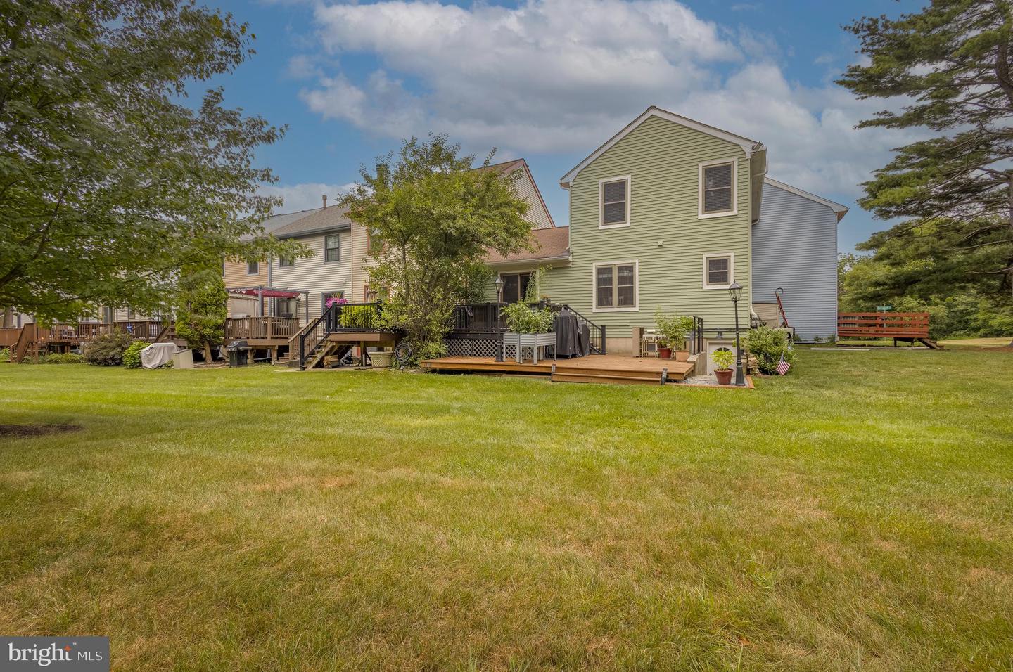 102 Rutledge Court