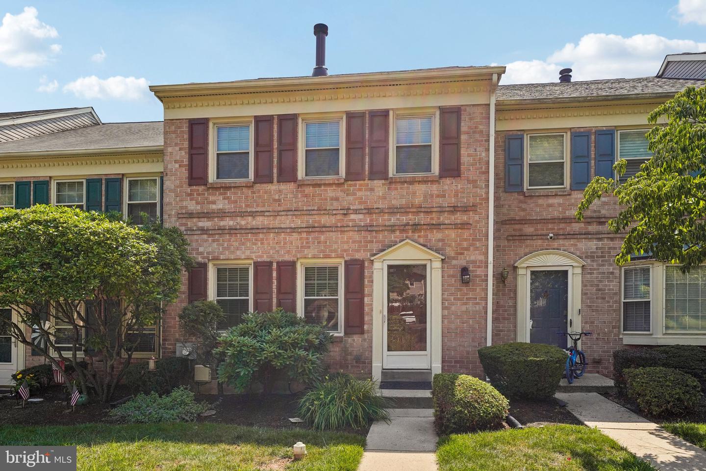 154 Lafayette Court