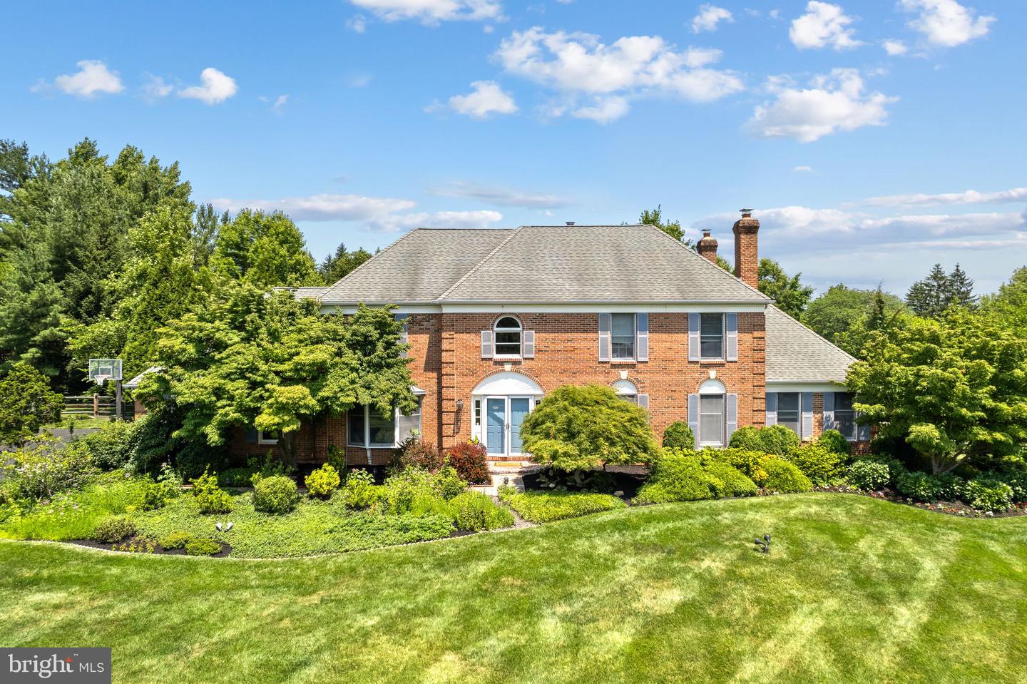 1233 Laura Lane, North Wales
