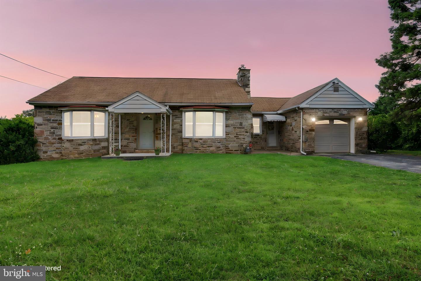 1711 Sandy Hill Road