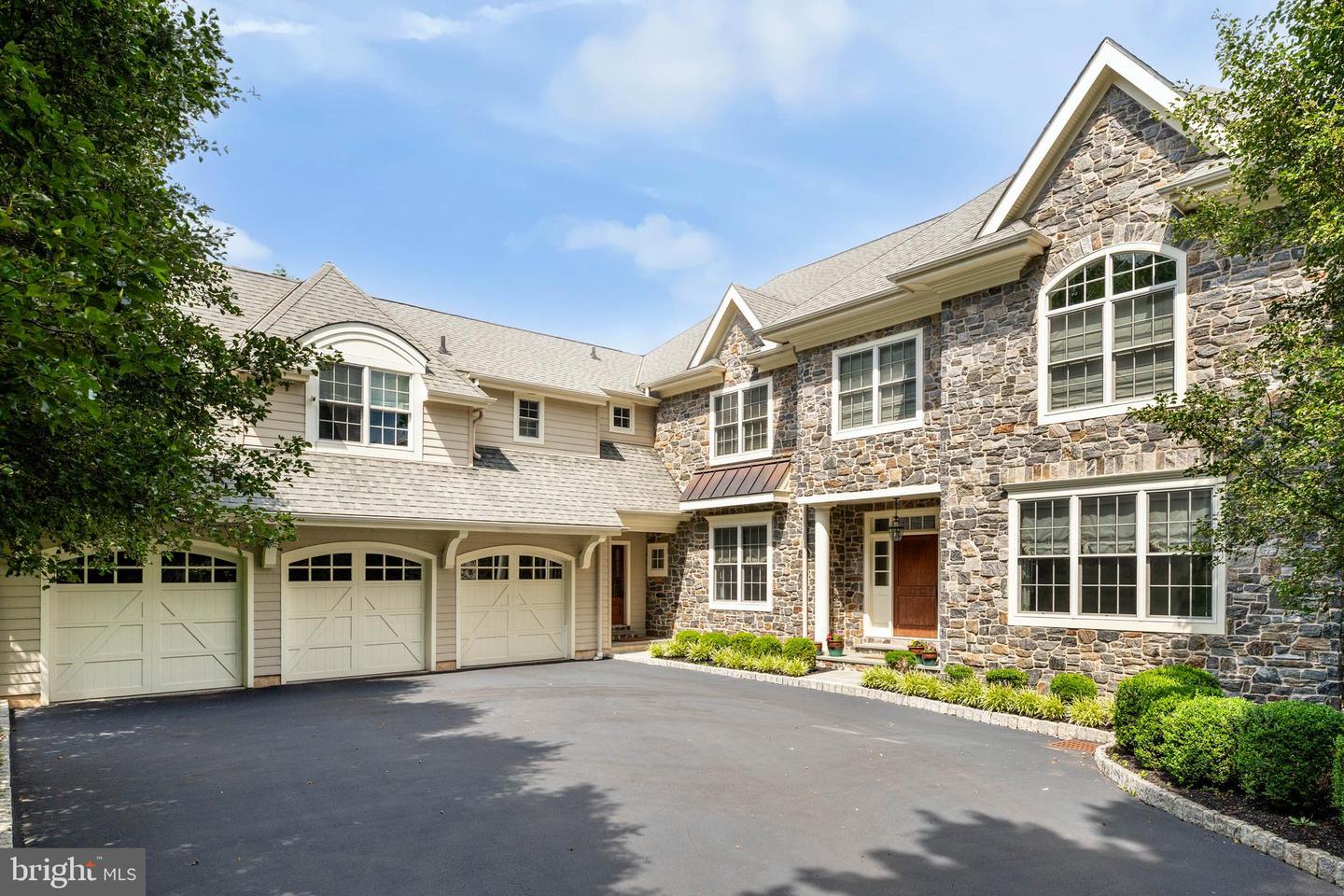 919 Lafayette Road