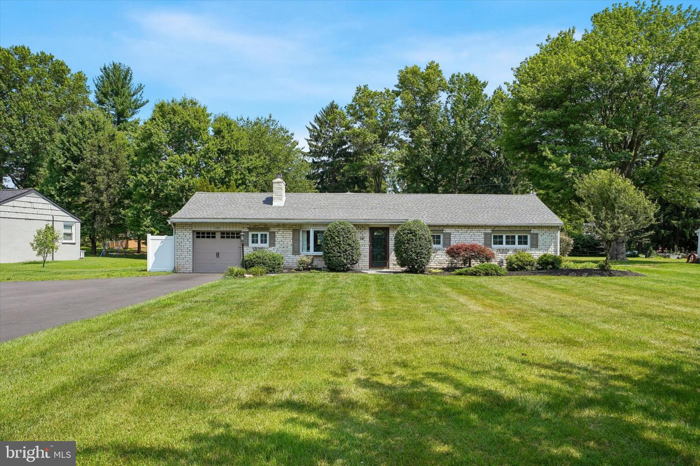 1121 W Thomas Road
