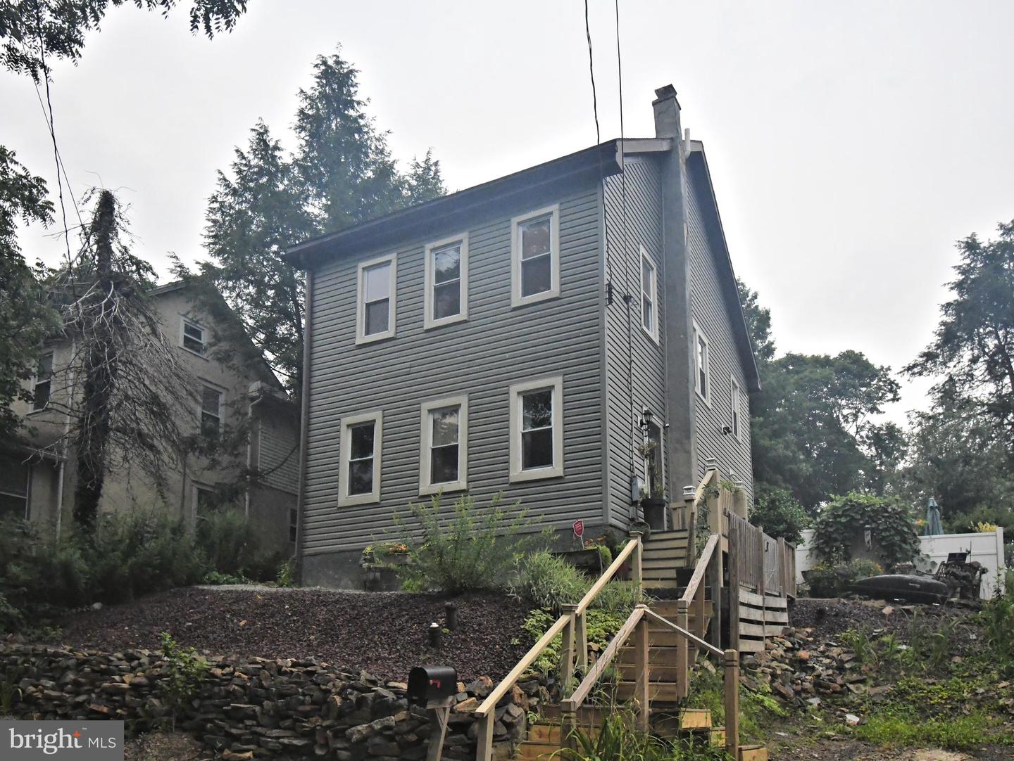 658 Macoby Avenue, Green Lane