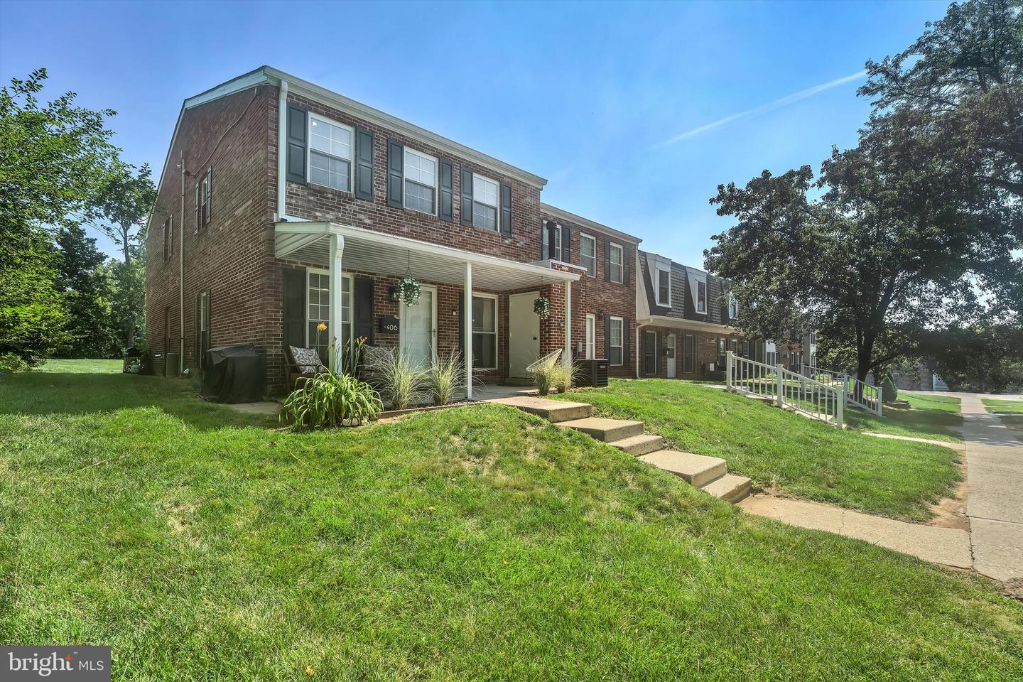 406 Middleton Place