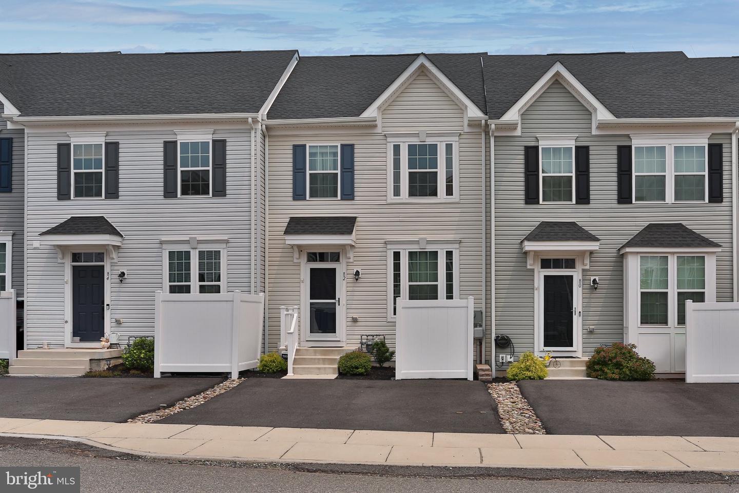 82 Hunters Drive