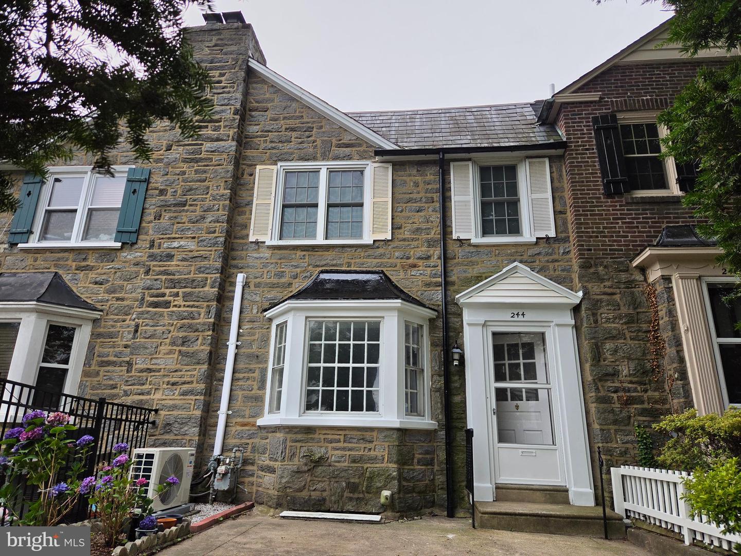 244 Stoneway Lane