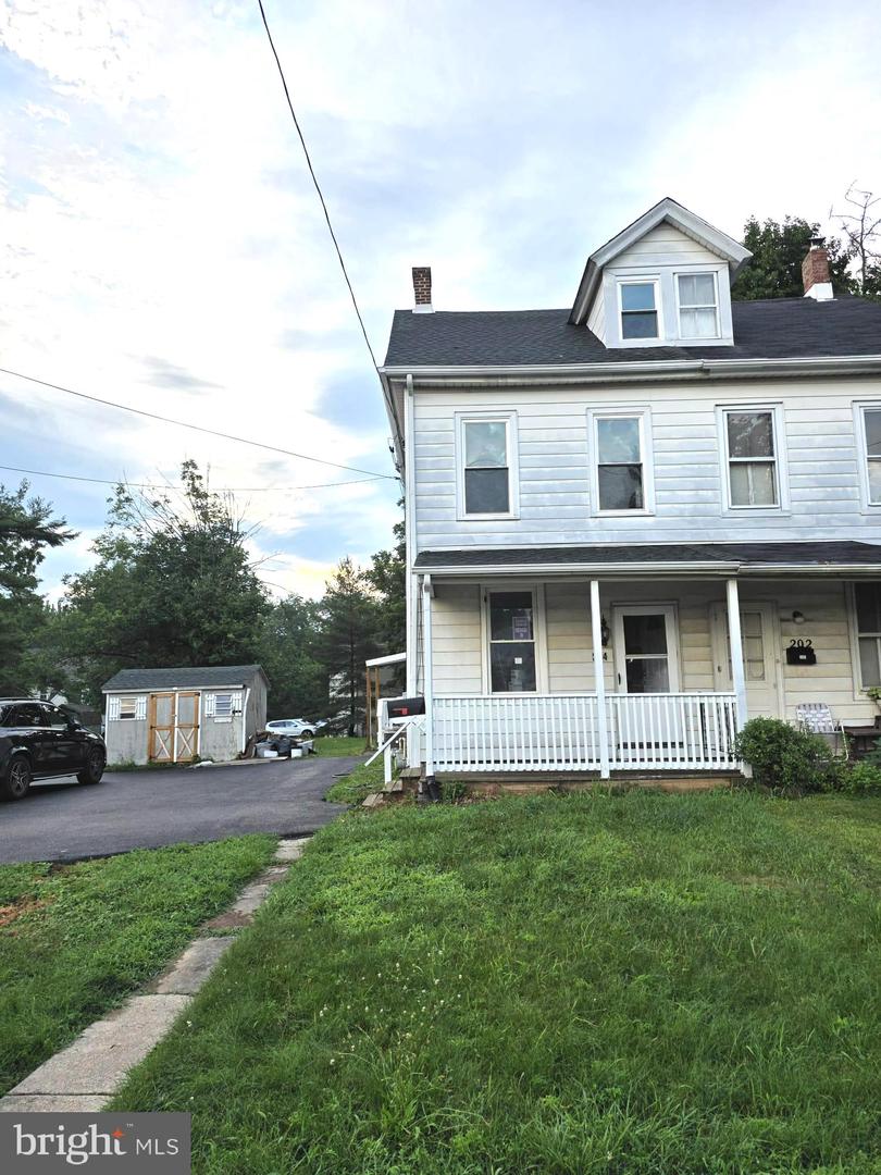 204 Elm Avenue, North Wales