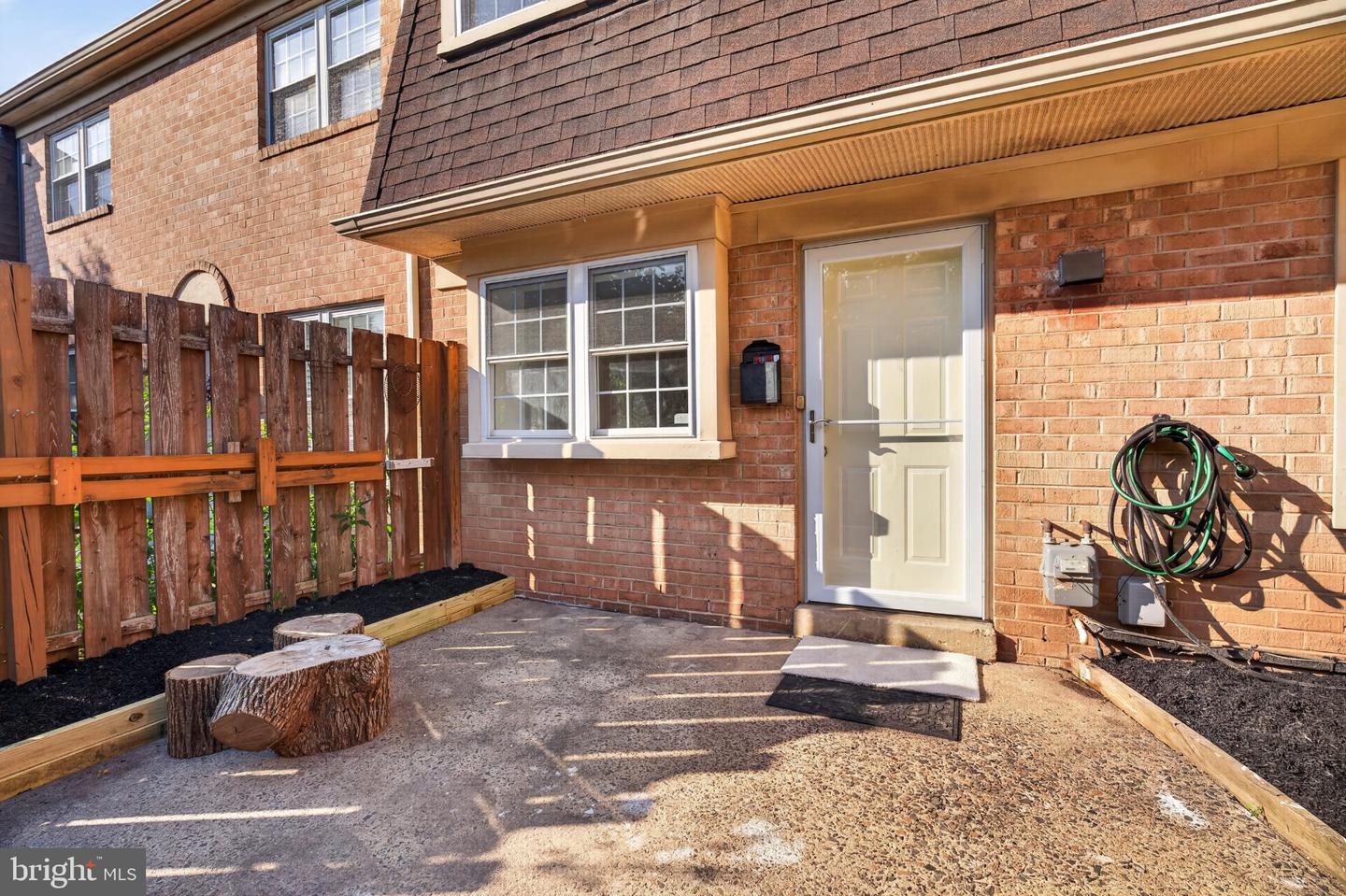 248 Arbour Court