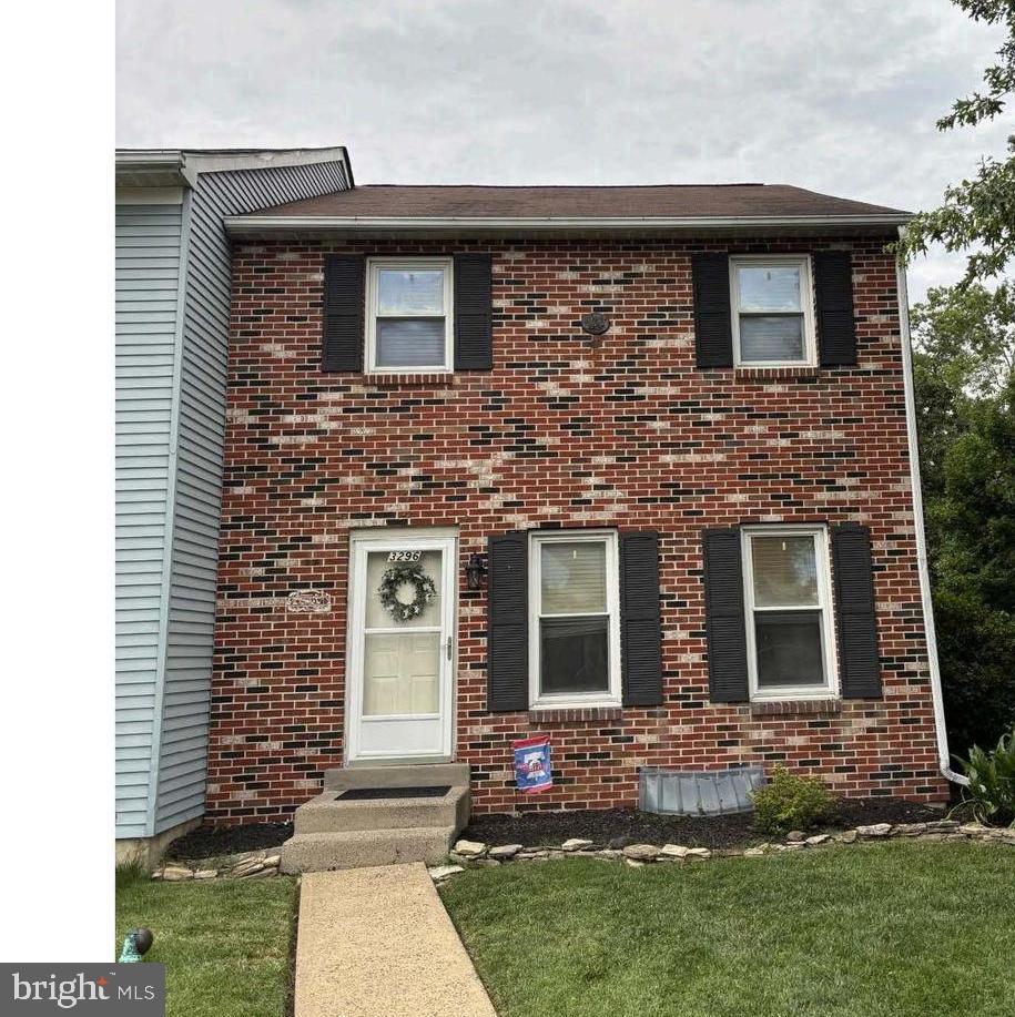 3296 Roxbury Road