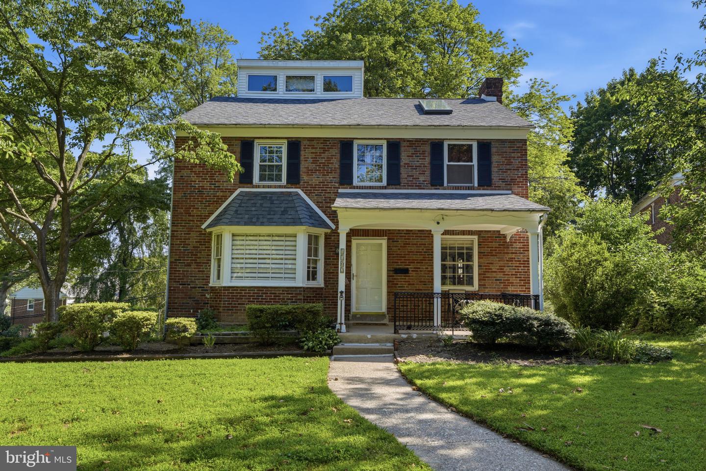 1102 Orleans Road