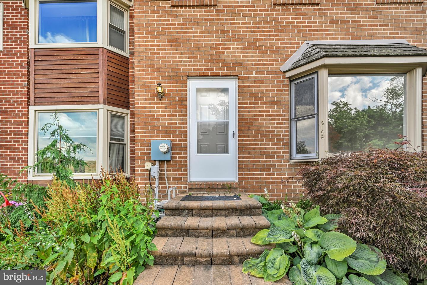 4169 Rittenhouse Lane