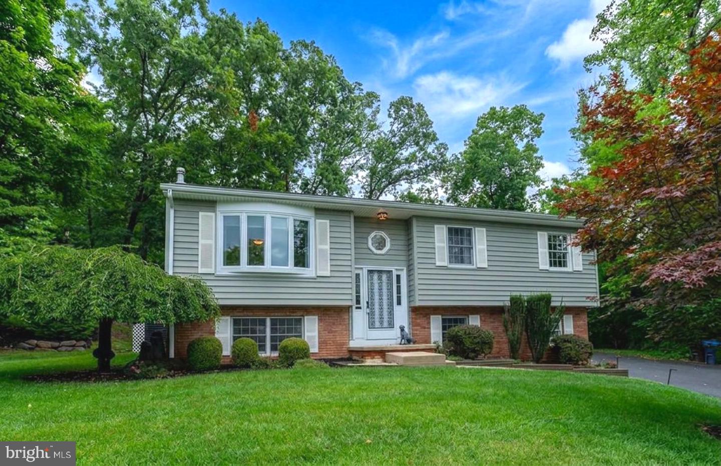 2161 Hollyberry Court