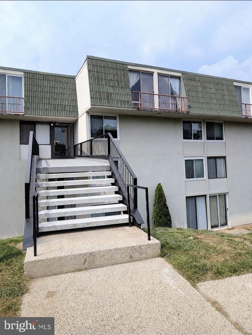 3413 Forest Lane #c-13