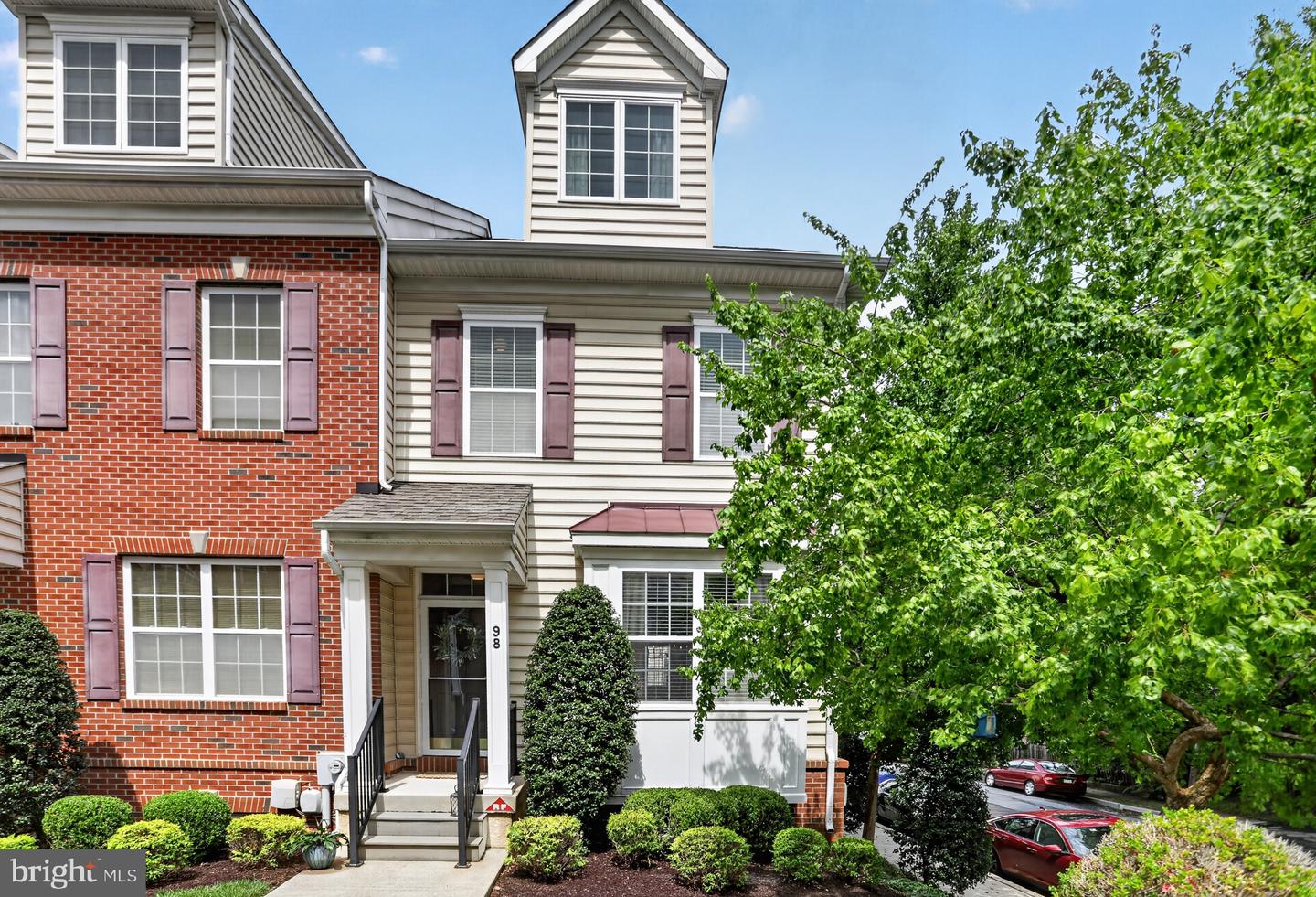 98 Cannon Court
