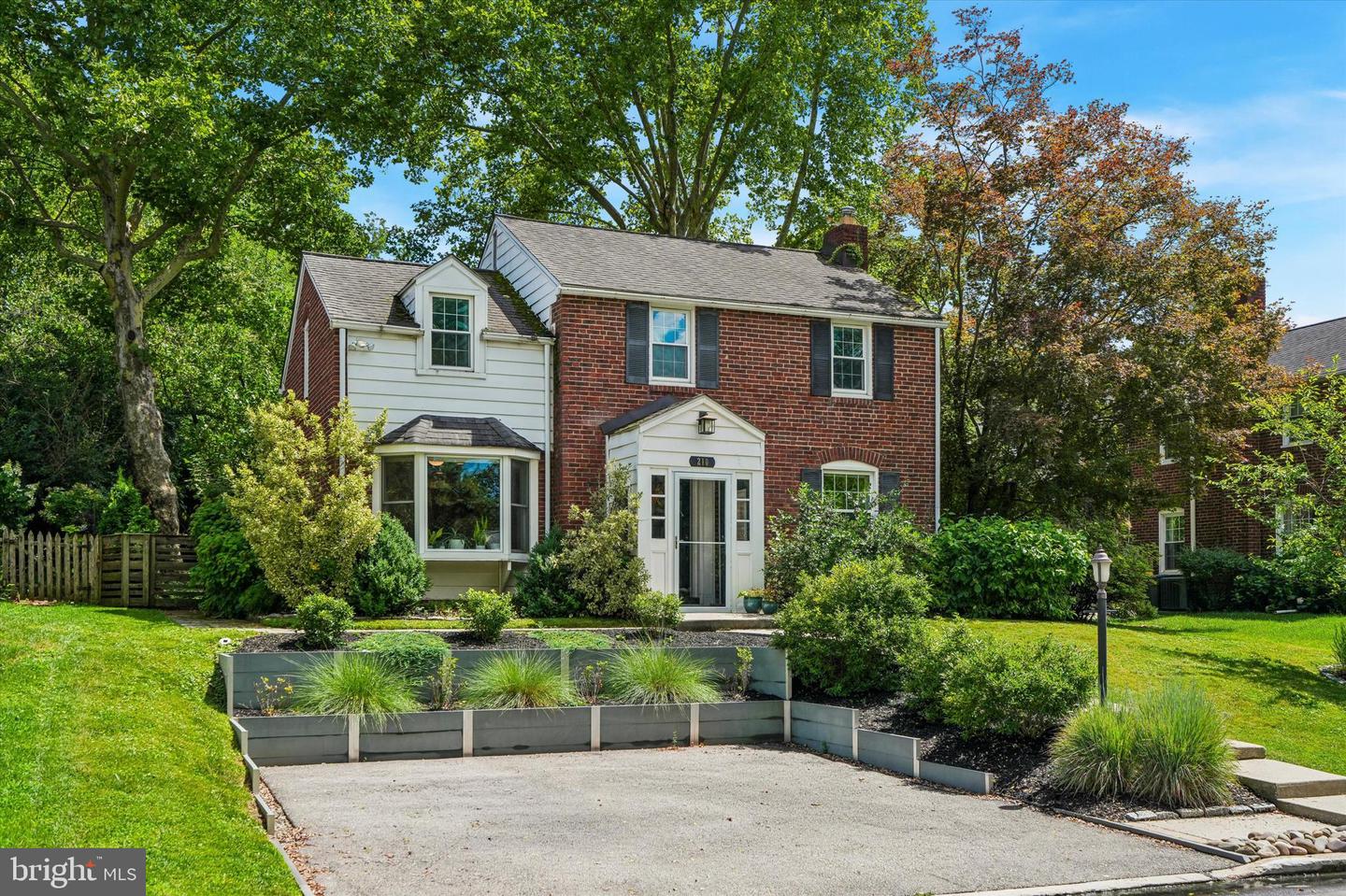 210 Glendalough Road