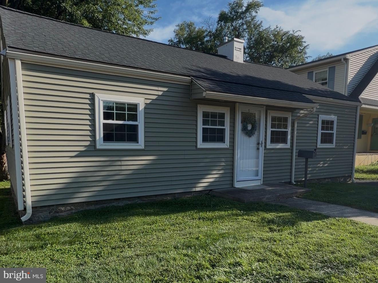 16 Haws Lane