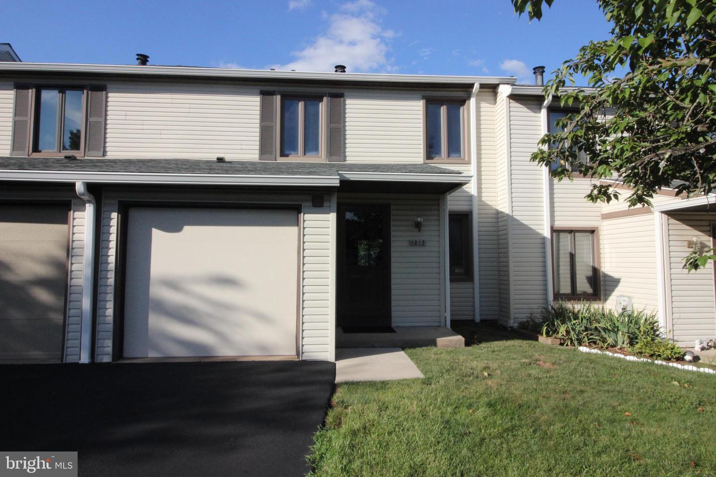 1012 Winfield Court