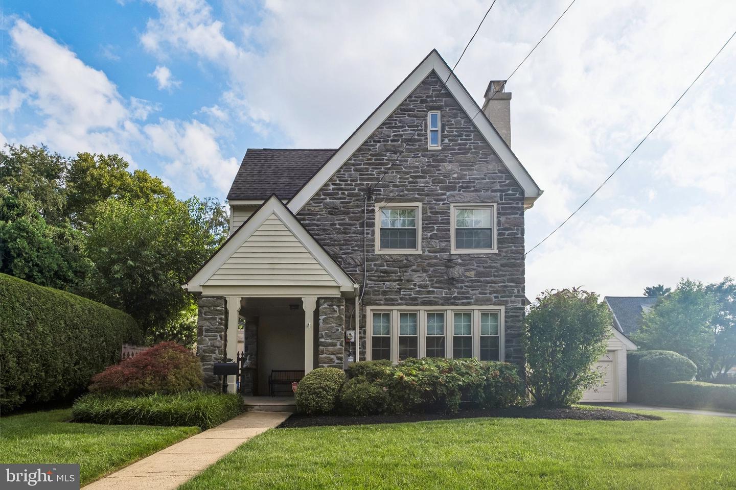 406 N Sterling Road