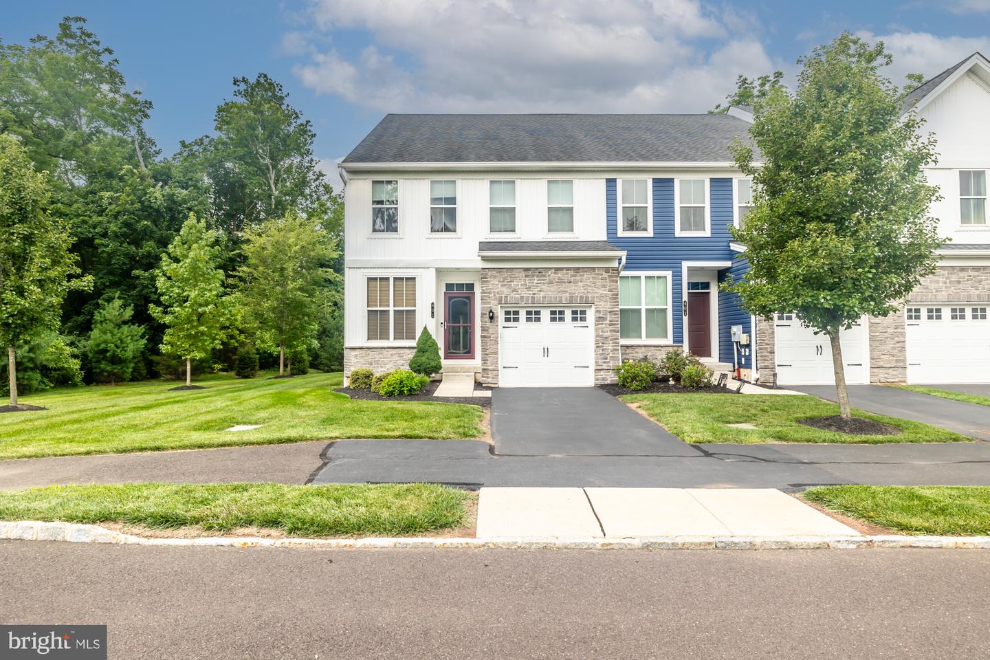 401 Wynstone Court