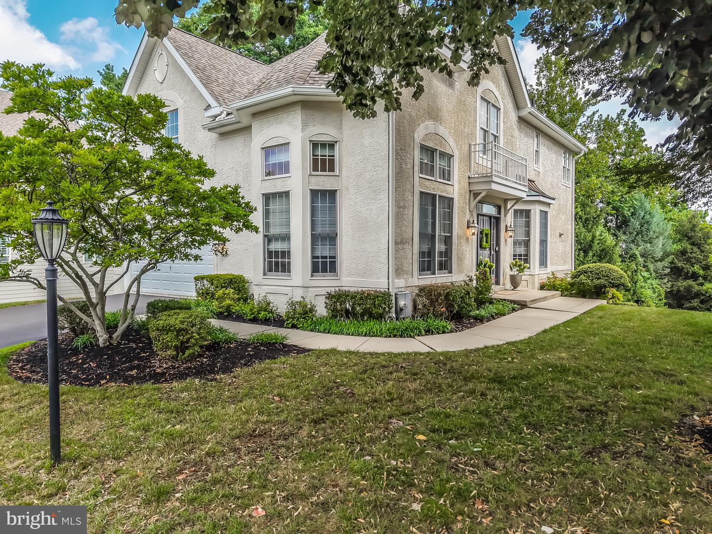 1022 Riverview Lane