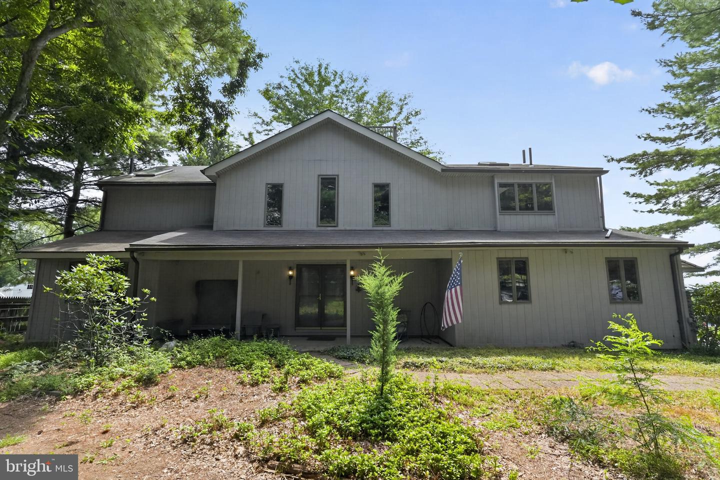 1210 N Trooper Road