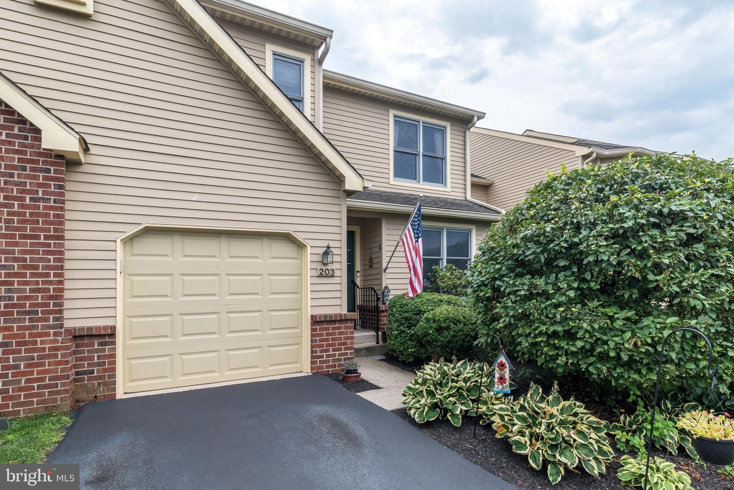 203 Pinecrest Lane