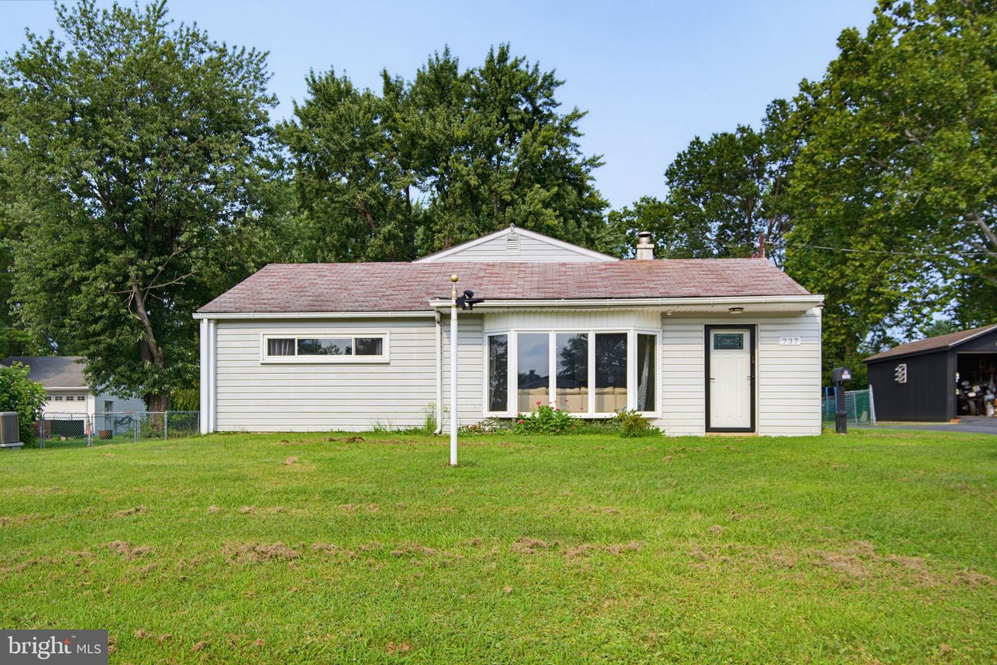 737 Woodbrook Lane