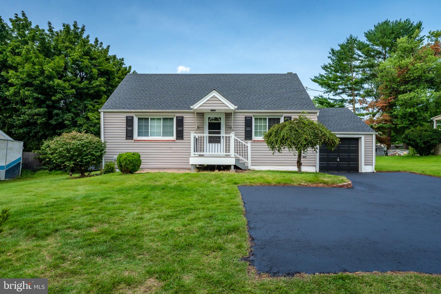 955 Bridge Road