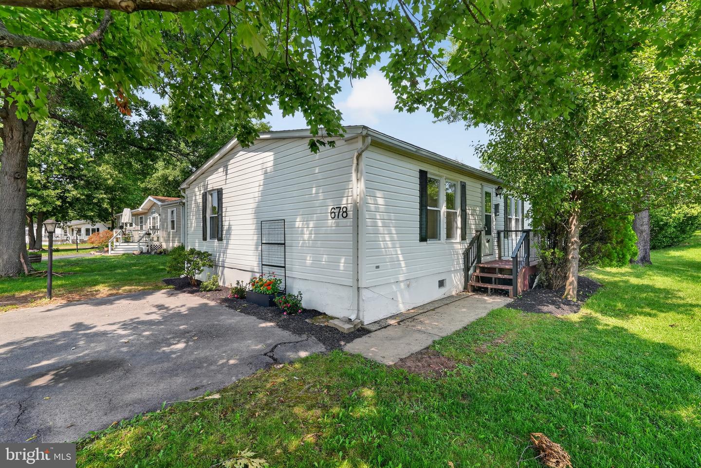 678 Walnut Court