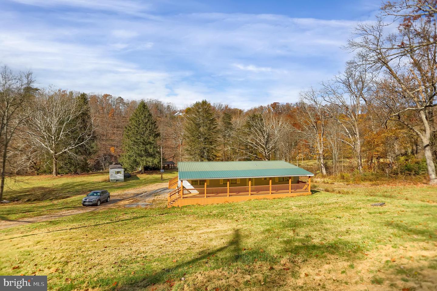 227 Jacks Creek Road, Lewistown