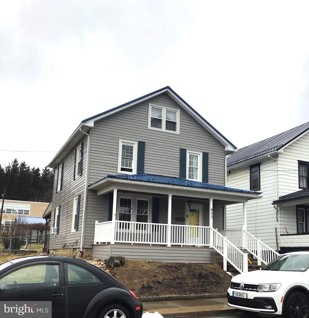 423 W 5th Street, Lewistown