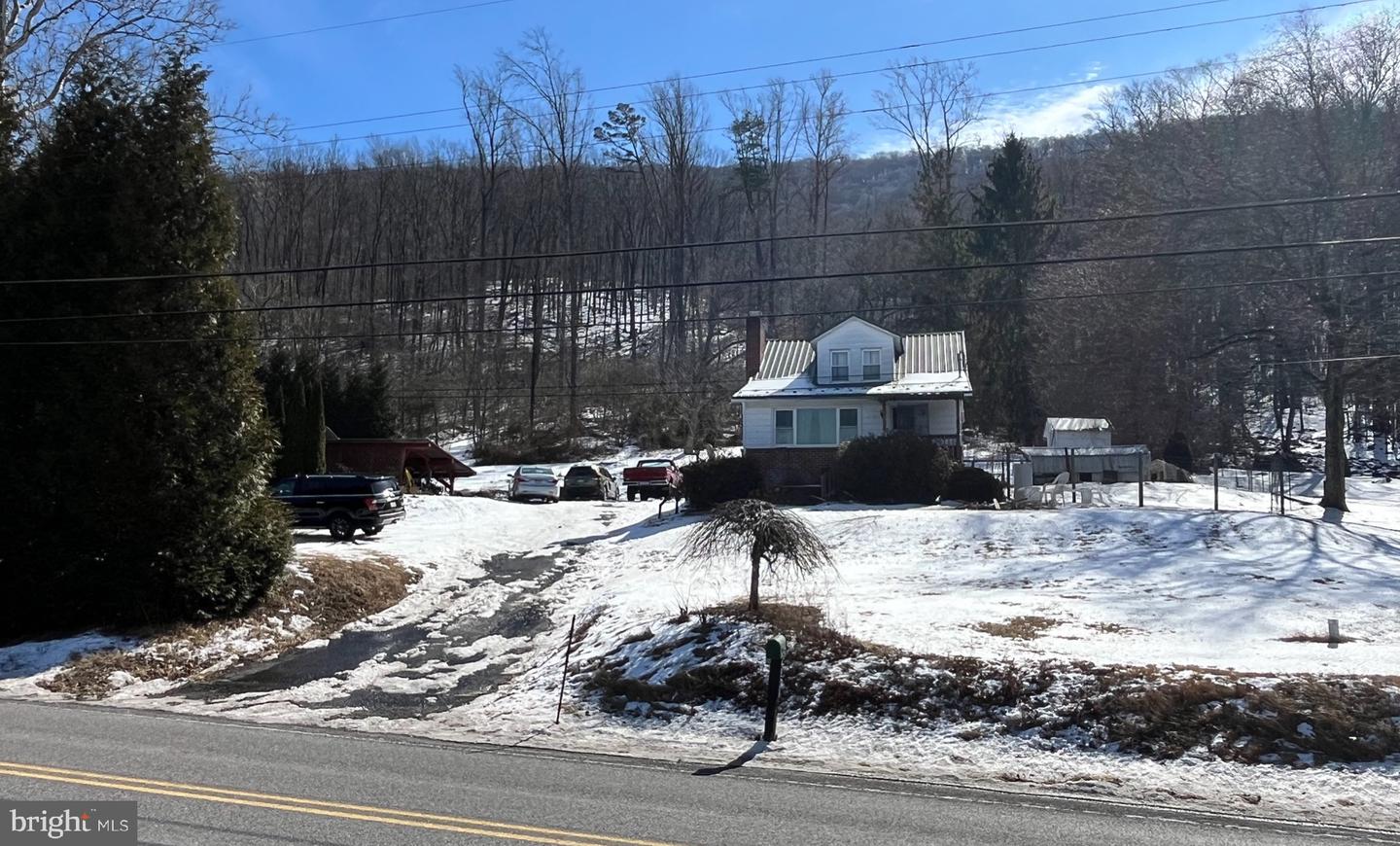 4826 State Route 103, Lewistown