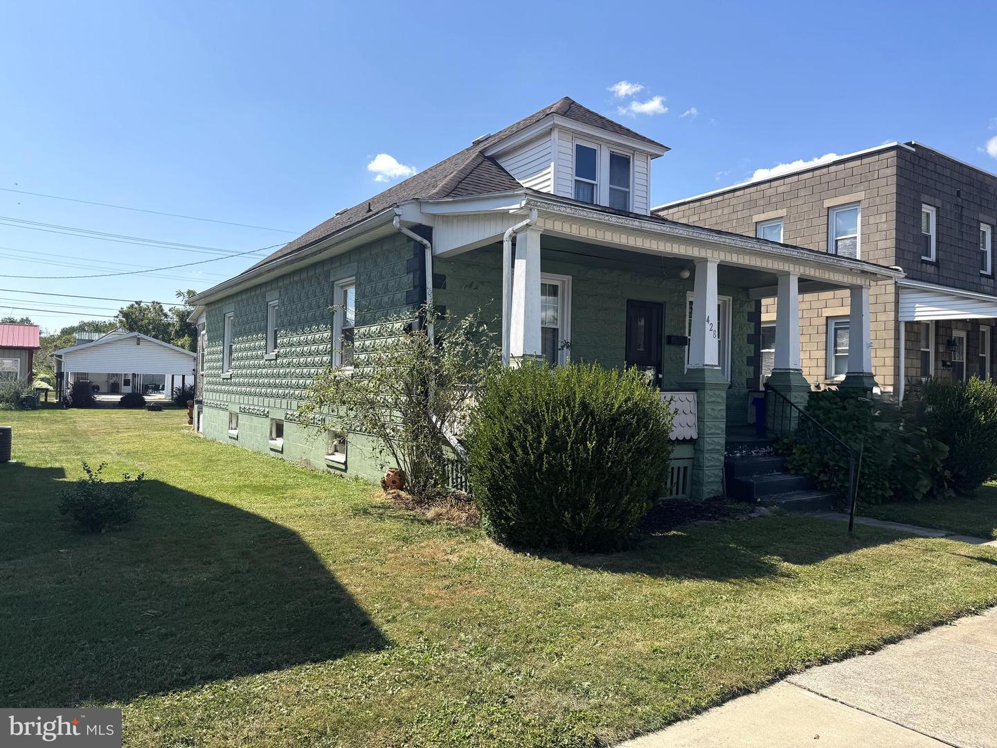 428 S Wayne Street, Lewistown