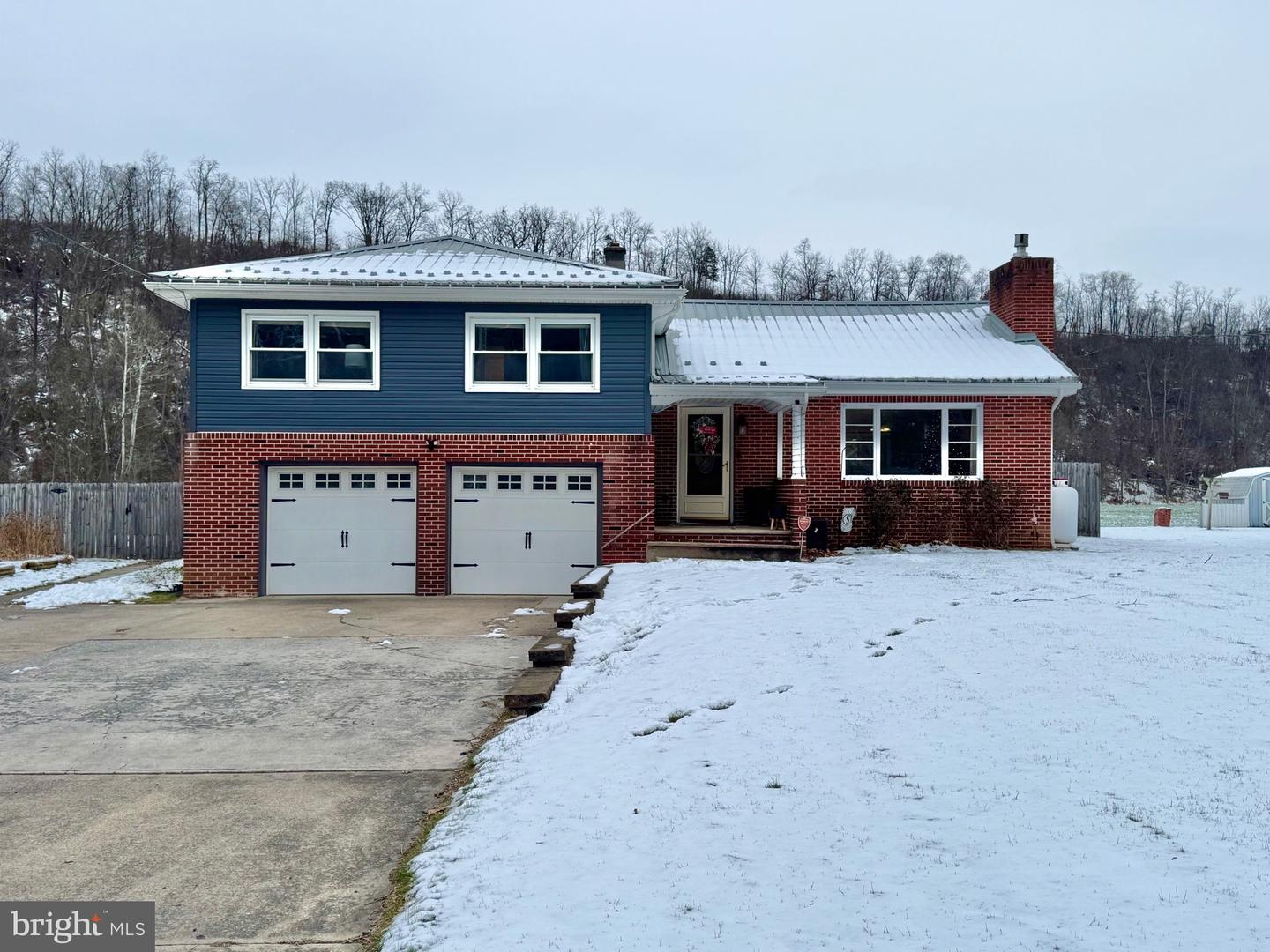 699 Honey Creek Road, Reedsville