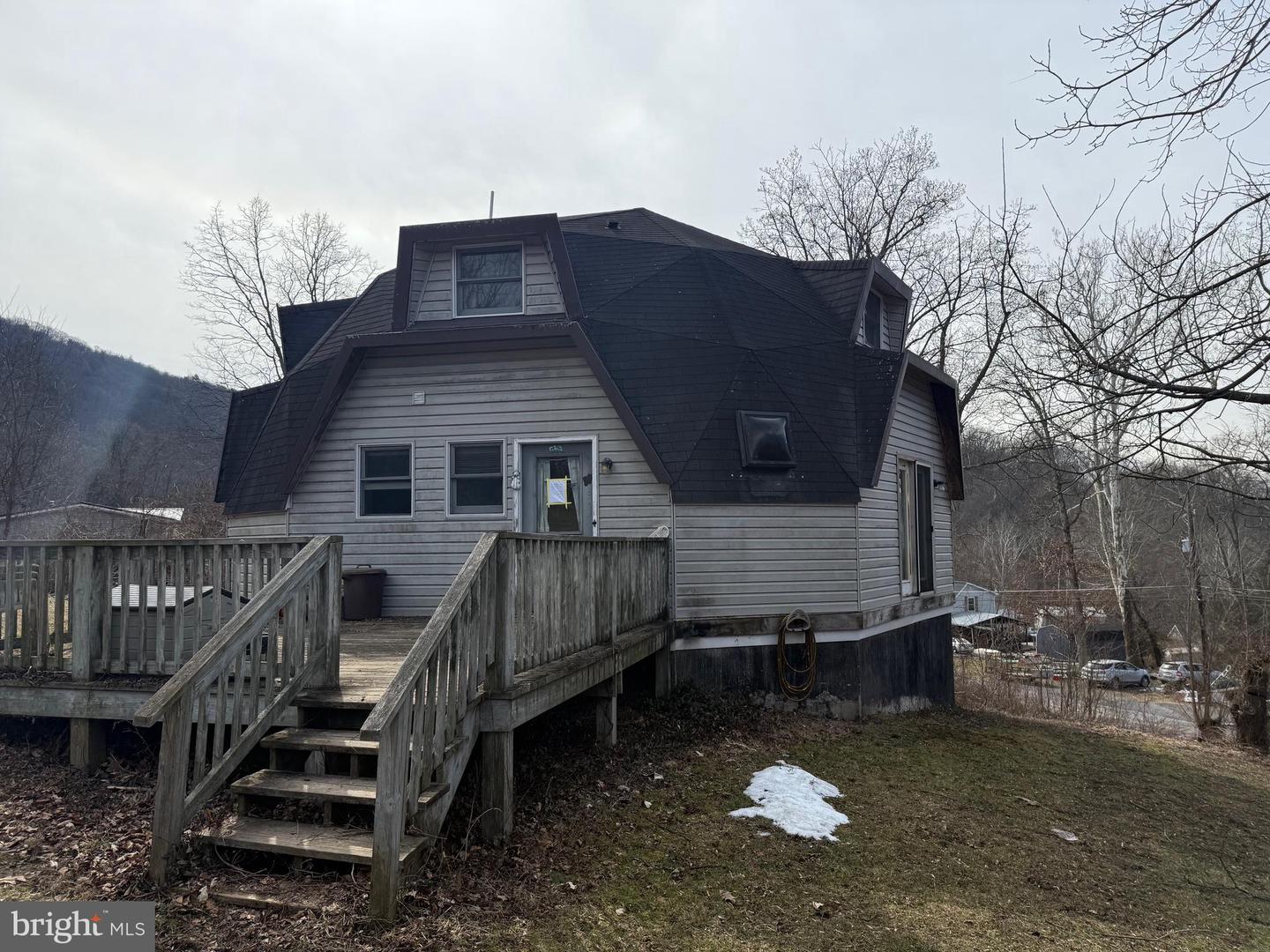 15 Lower Paradise Drive, Lewistown