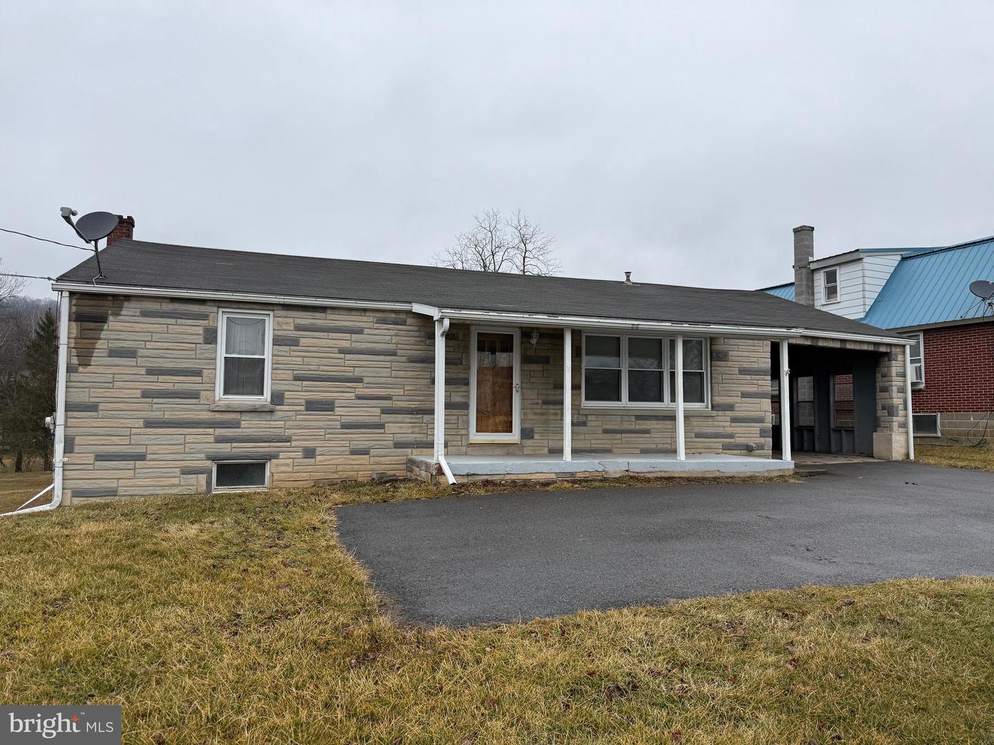 8519 Us Highway 522 S, Lewistown