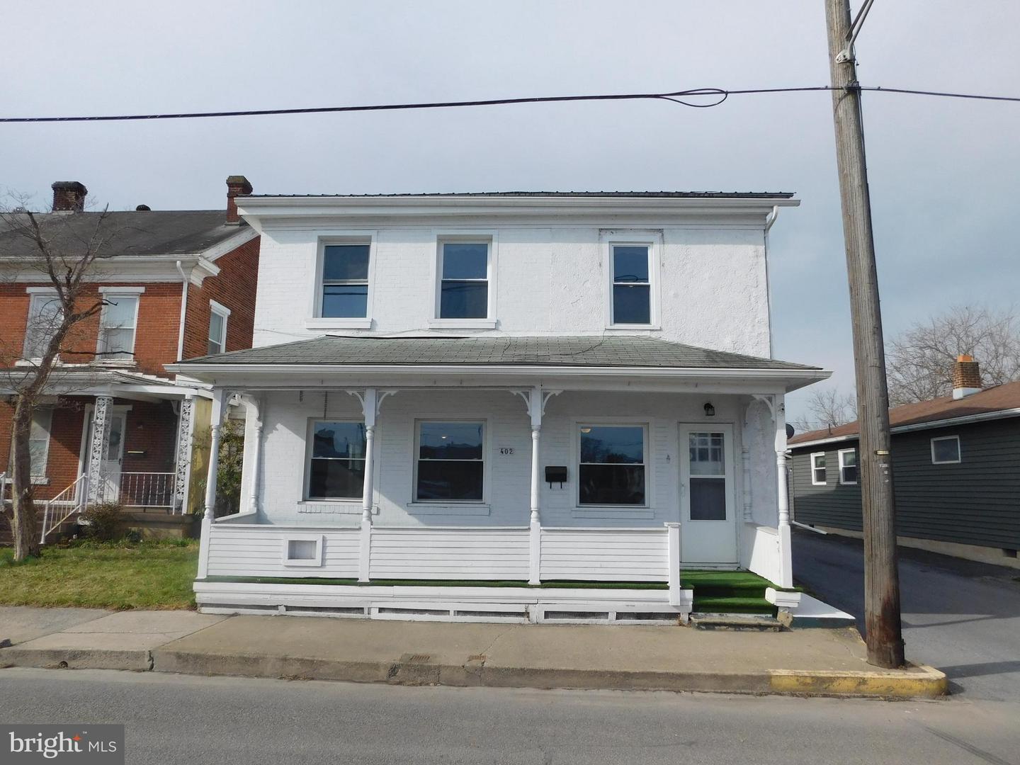 402 South Main Street, Lewistown
