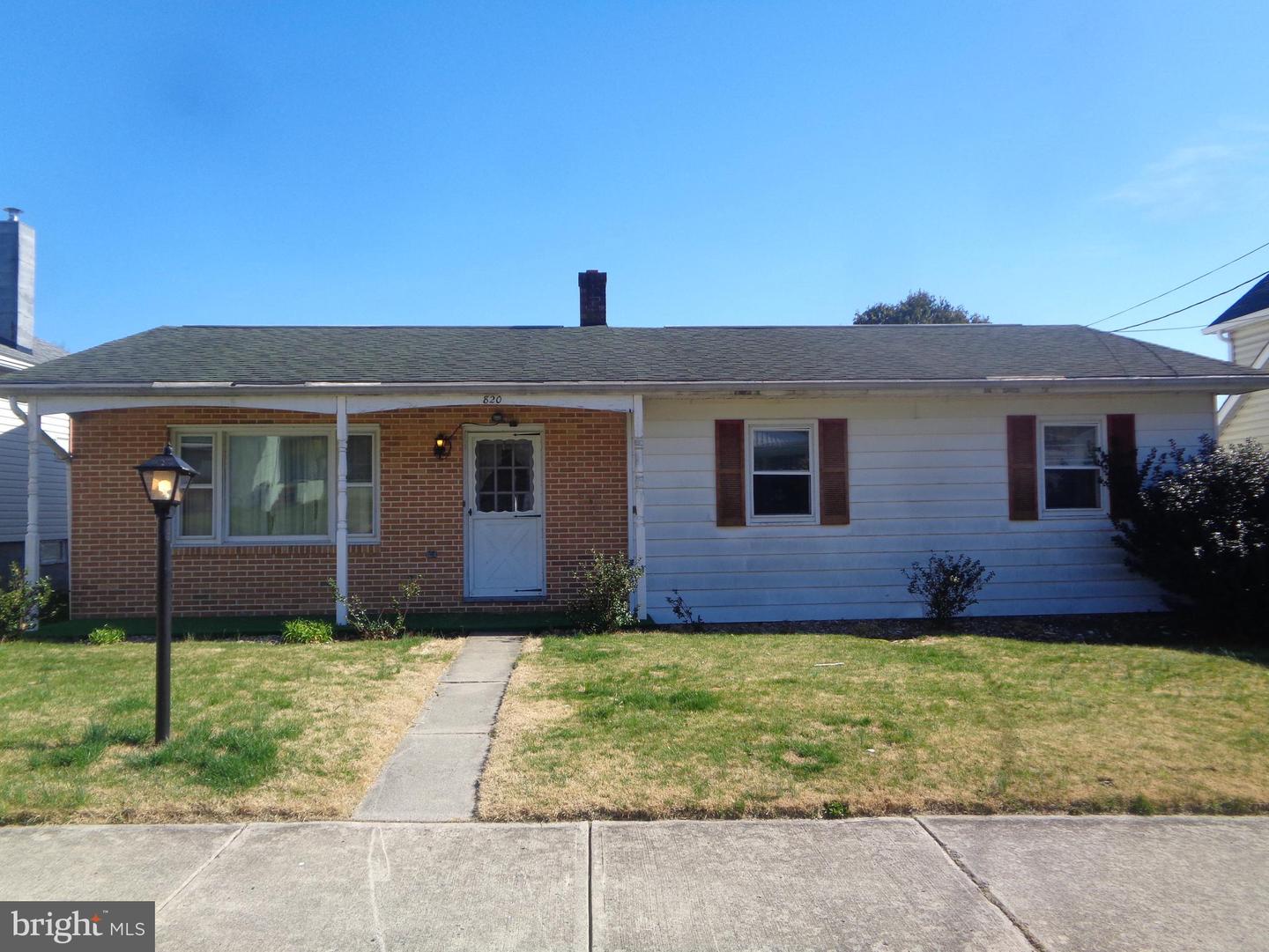 820 5th Street W, Lewistown