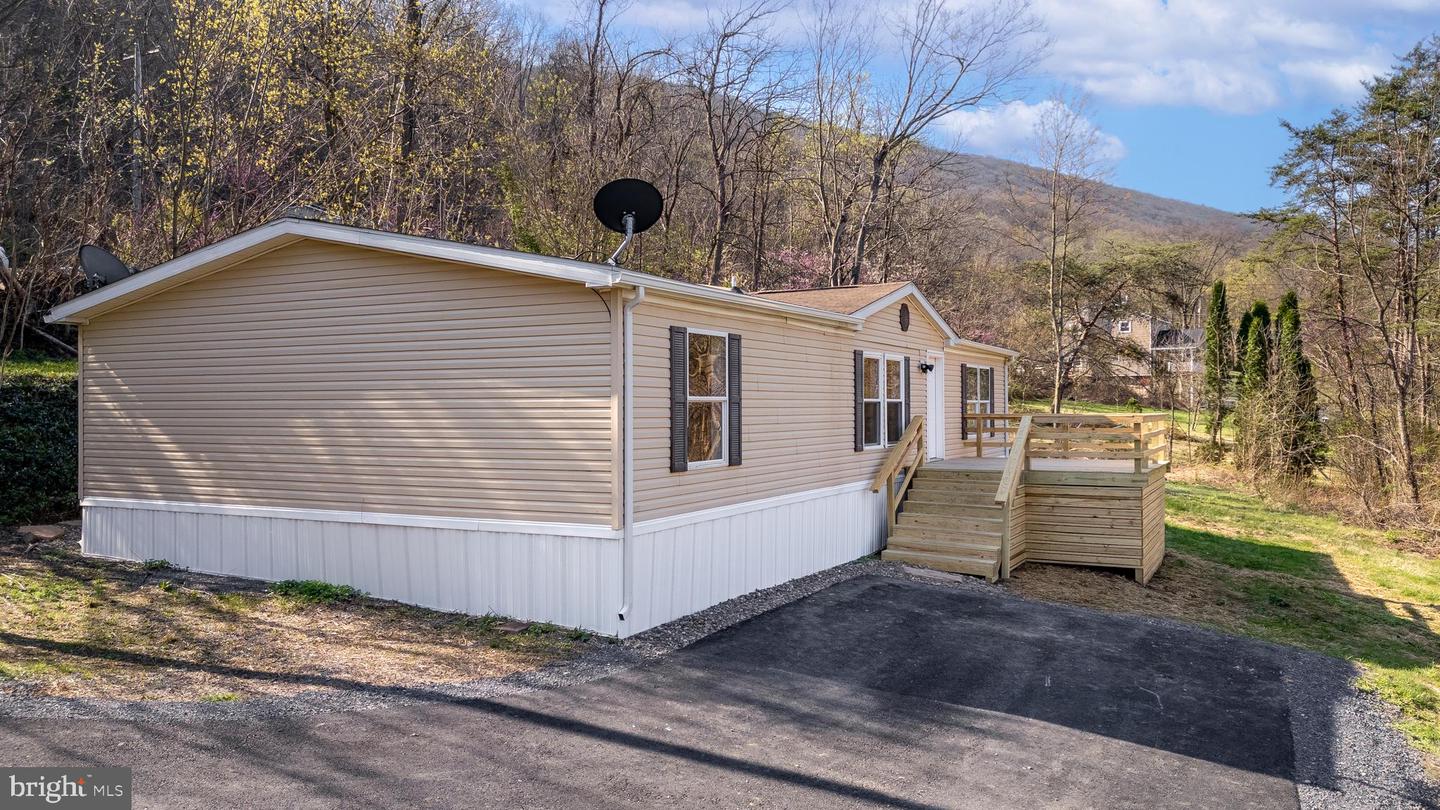 4943 Sr 103 N, Lewistown