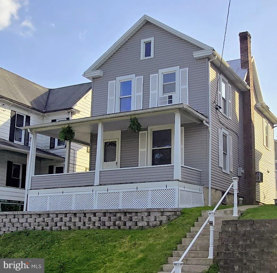 118 S Mann Ave
