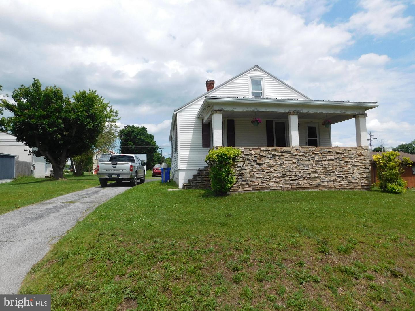 215 Greenwood Avenue, Yeagertown