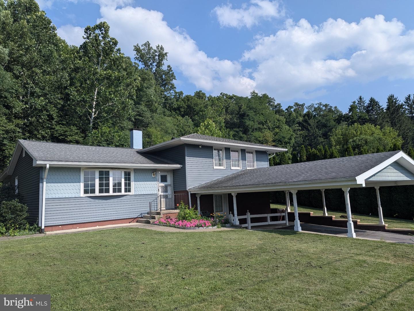 126 Brannon Lane, Lewistown