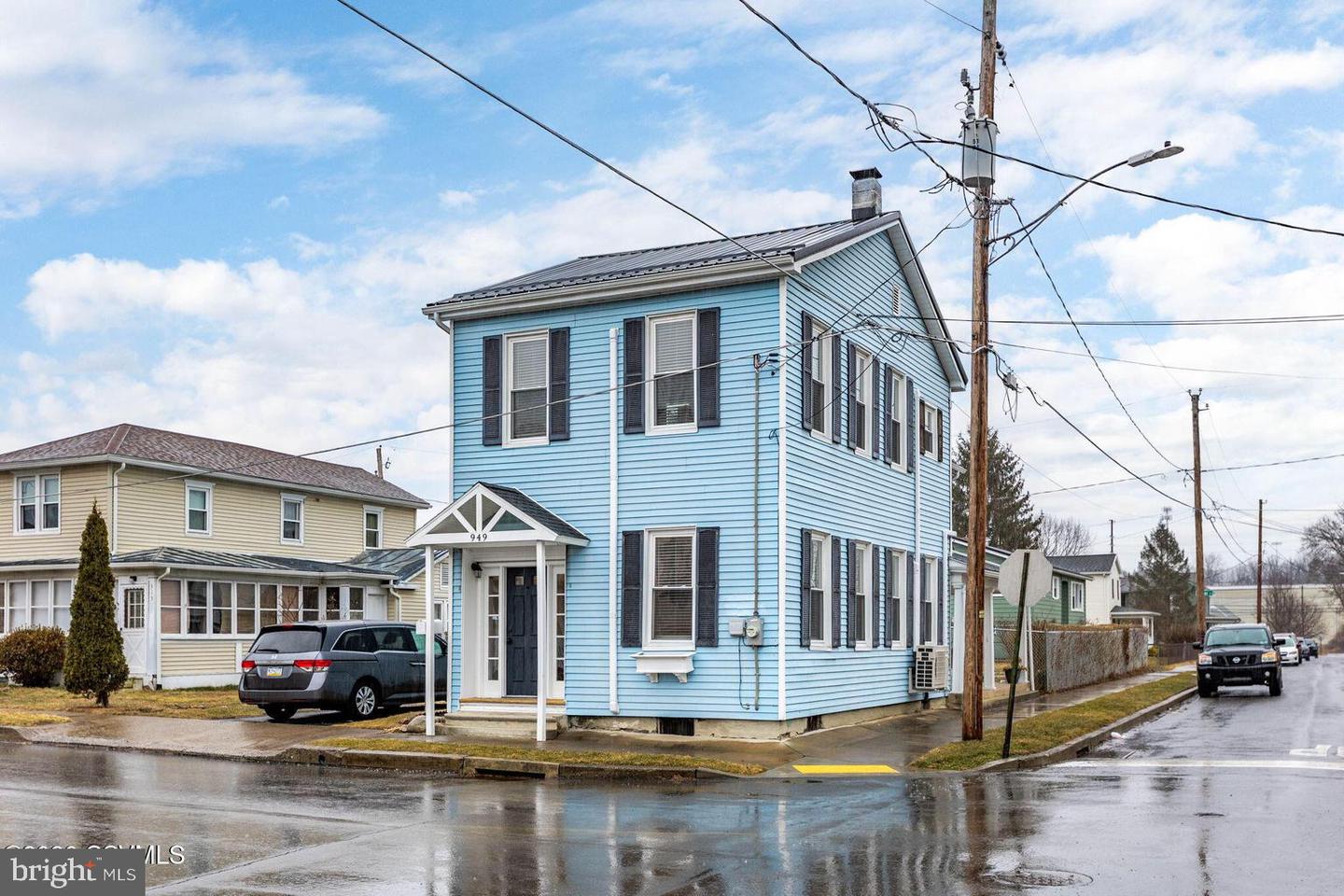 949 Grand Street, Danville