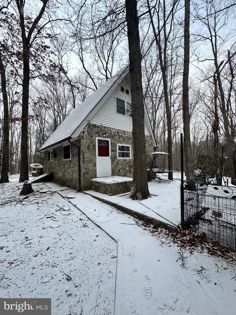 135 Bernadine Road, East Stroudsburg